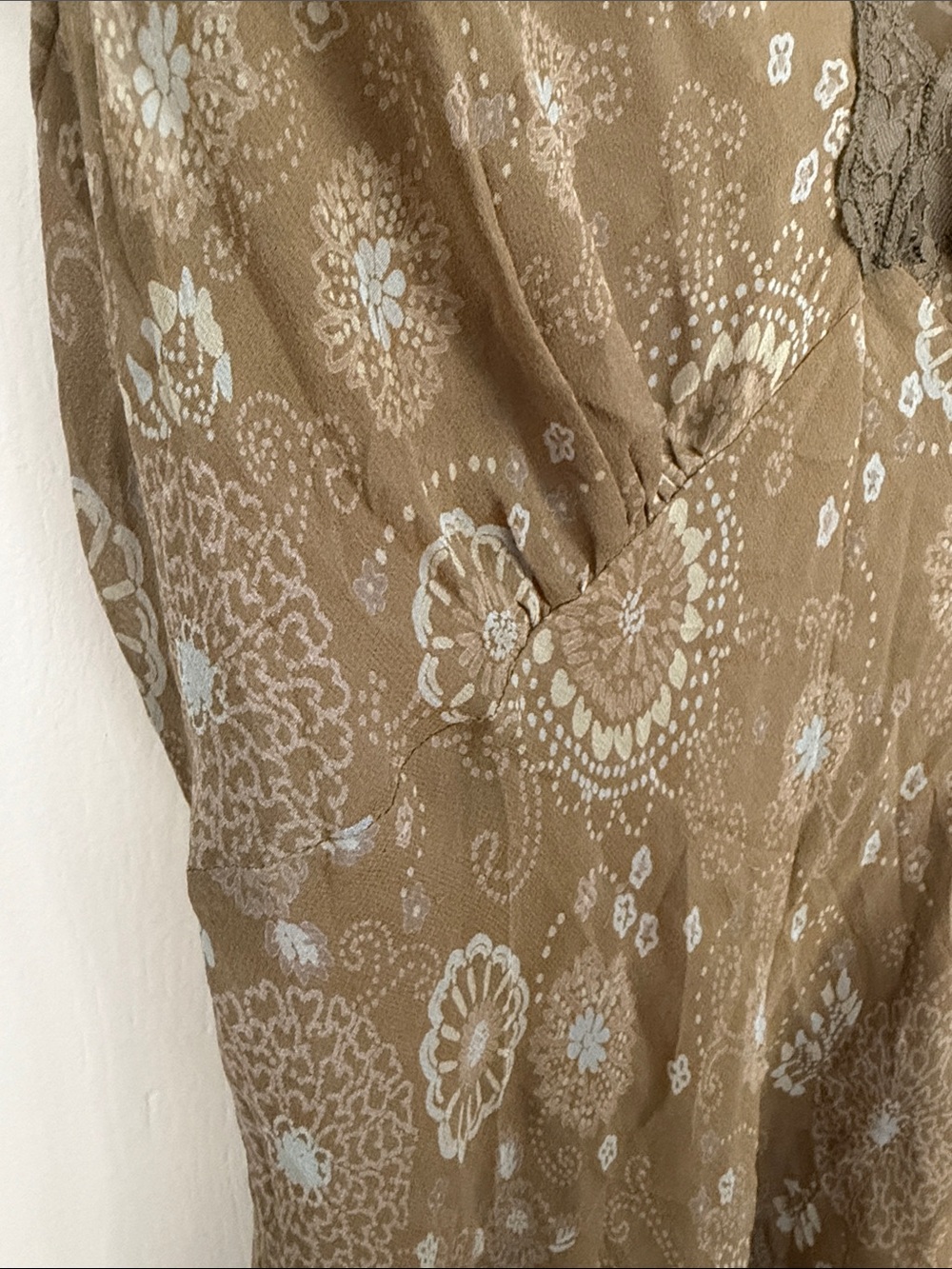 GAP Taupe Silk Floral Lace-Trim Top - Picture 5 of 10